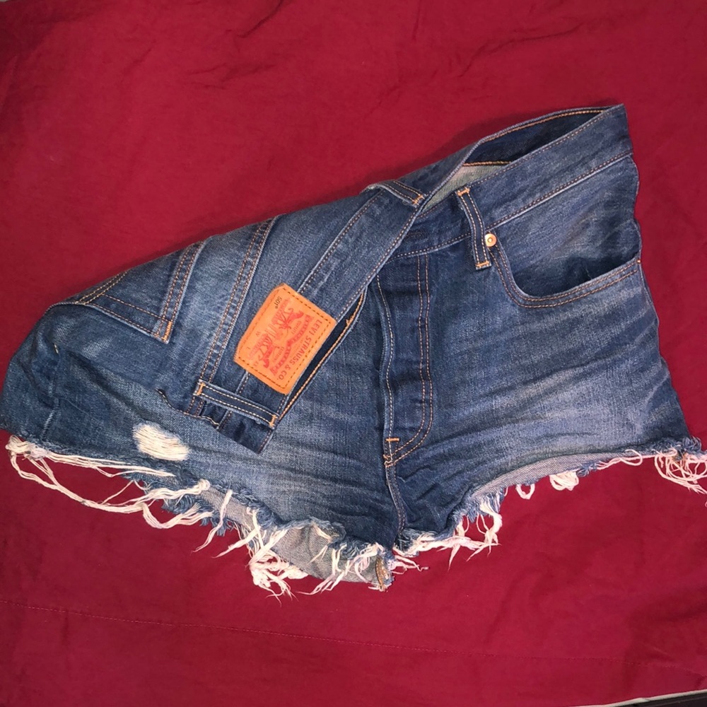 Levi’s 501 Original Cutoff Button-fly Short